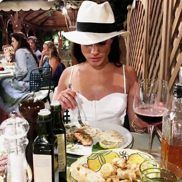 Reformation White ‘Canon’ Dress ASO Meghan Markle - Picture 2 of 15